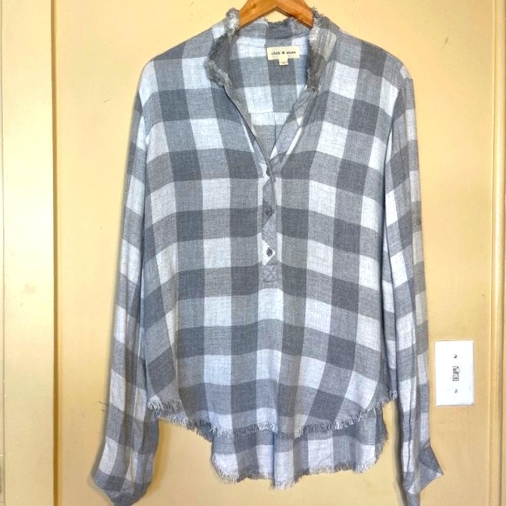 Cloth & Stone Gray and White Checkered Frayed Blouse